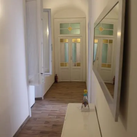 ゲストハウス マイ ホーム B＆b 3*